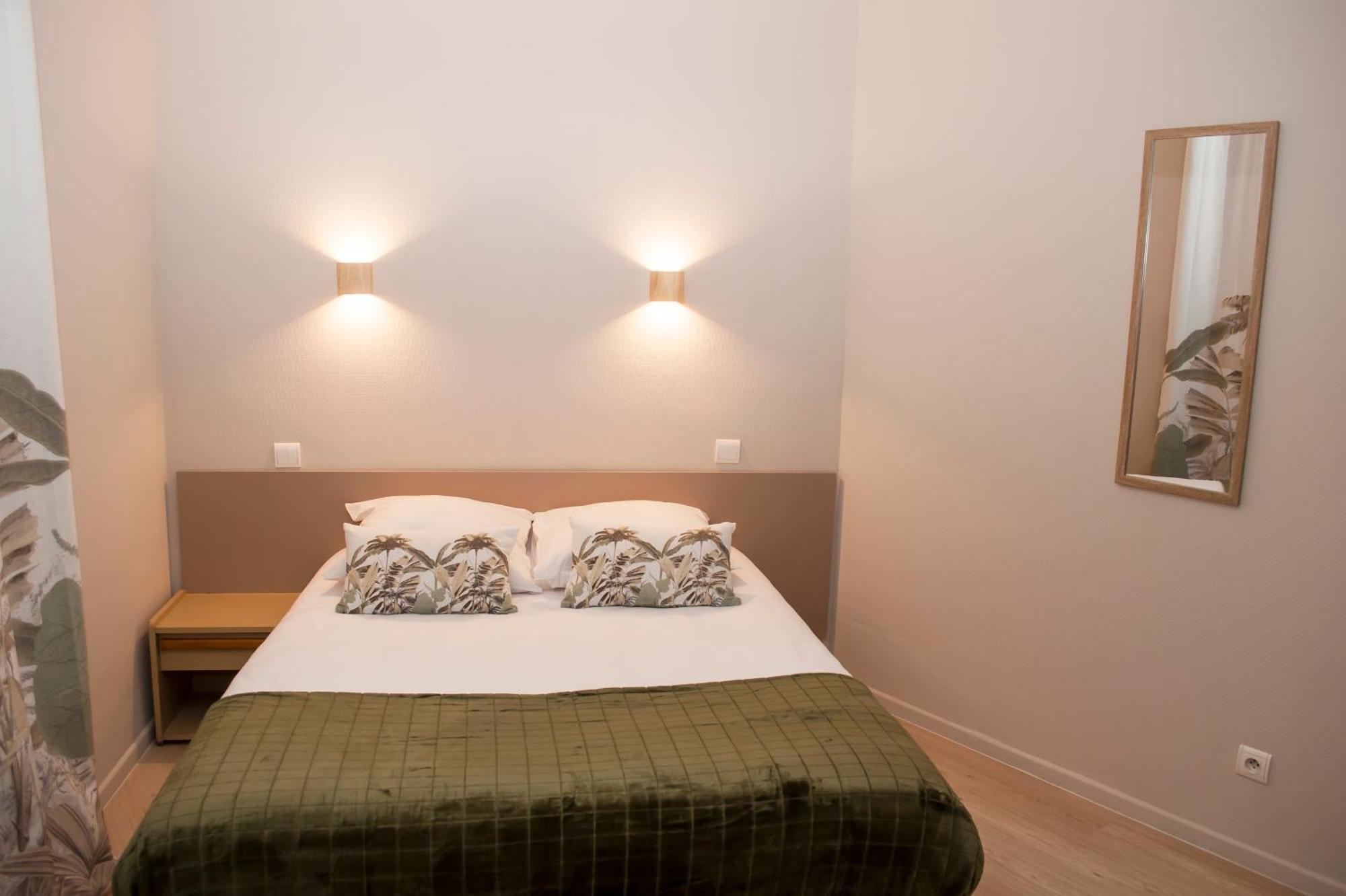 Kennedy Hotel 3*