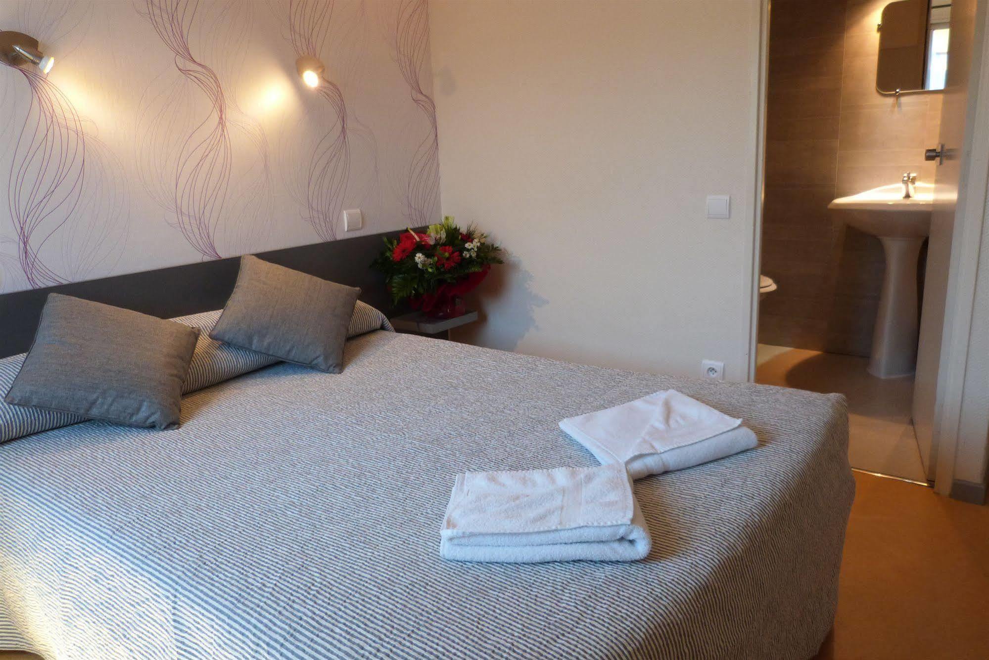 Kennedy Hotel 3*